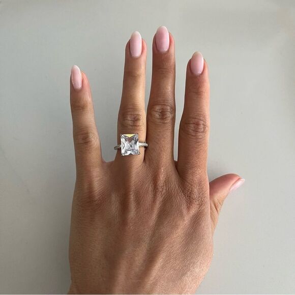 Silver Ring with Clear Stone - Picture 3 of 4